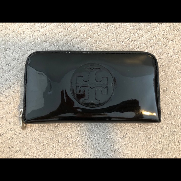 Tory Burch Handbags - Tory Burch Patent Leather Zip Around Wallet